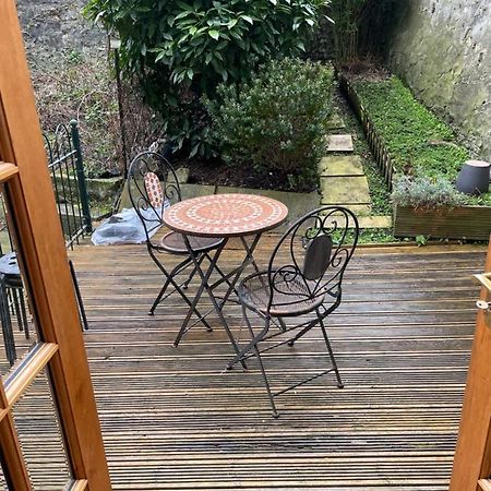 Fantastic Location 10 Mins To Princes Street- 15 To Royal Mile- Main Door-Patio Единбург Екстериор снимка